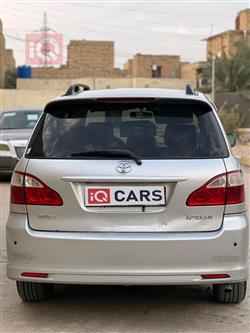 تويوتا إبسم